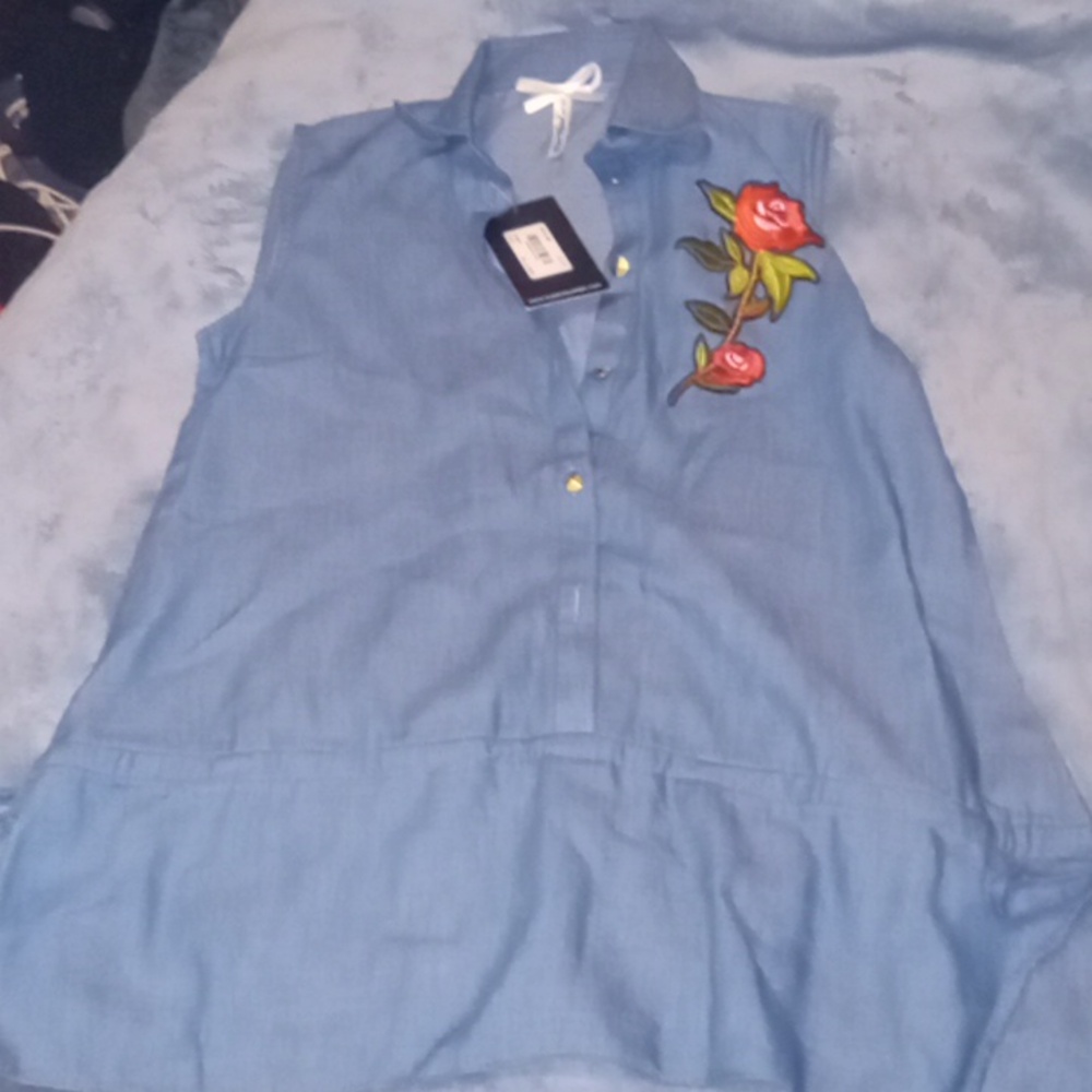 Super squad blue tunic button up with embroidered rose NWT